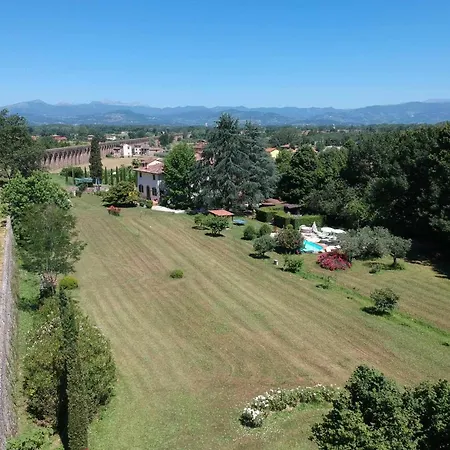 Rossini בית נופש *